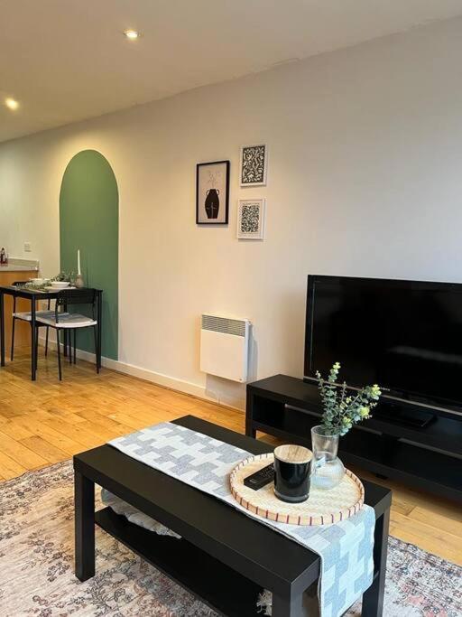 Chic 1 Bed Centrally Located Apartment - Birmingham Jq エクステリア 写真